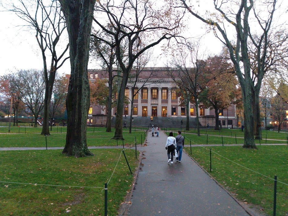 Harvard nekter å gi slipp på akademisk frihet – Trump fryser milliarder