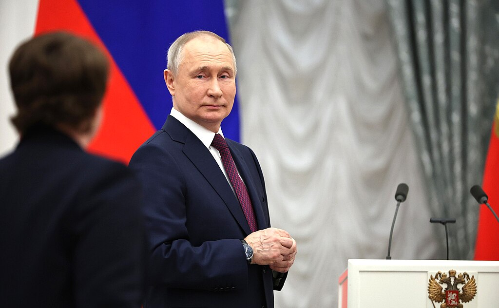 «Millimeter fra katastrofen»: Russland advarer mot Trumps mulige angrep på Iran