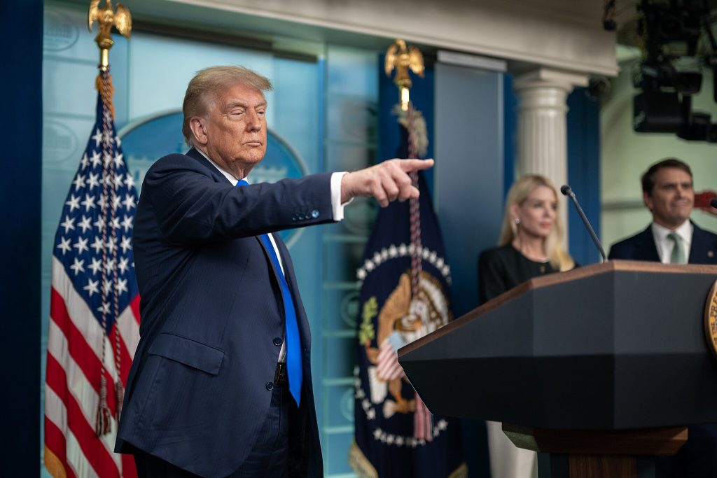 Betraktning: Trumps ydmykelse av Iran – fred eller farlig provokasjon?