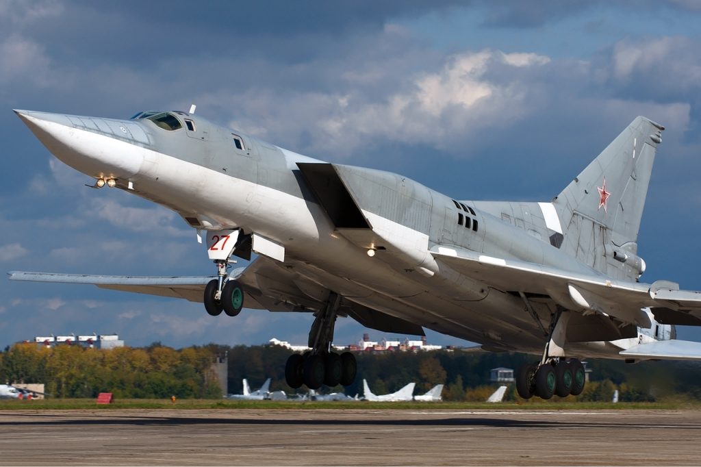 Fire Tu-22M3 bombere ødelagt i Russland: Satellittbilder bekrefter omfattende skader