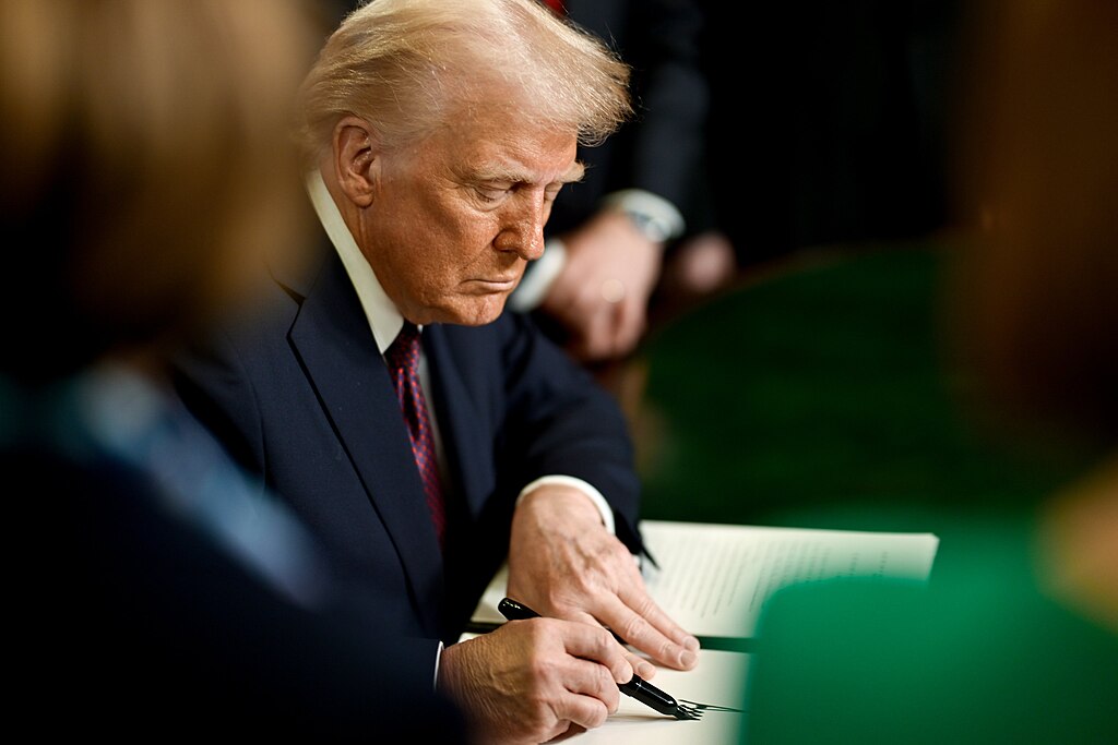 Domstol underkjenner Trumps tollpolitikk: Høyesterett neste stopp